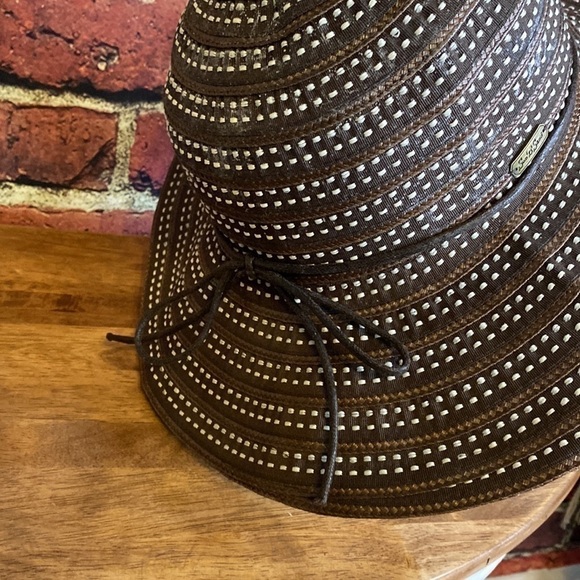 Sun & Sand Brown Neutral Sun Hat - Picture 8 of 9